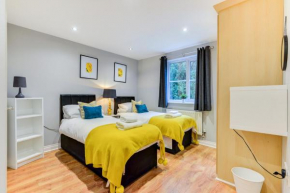 GF flat sleeps 4, parking for Contractors by Eagle Owl Stays